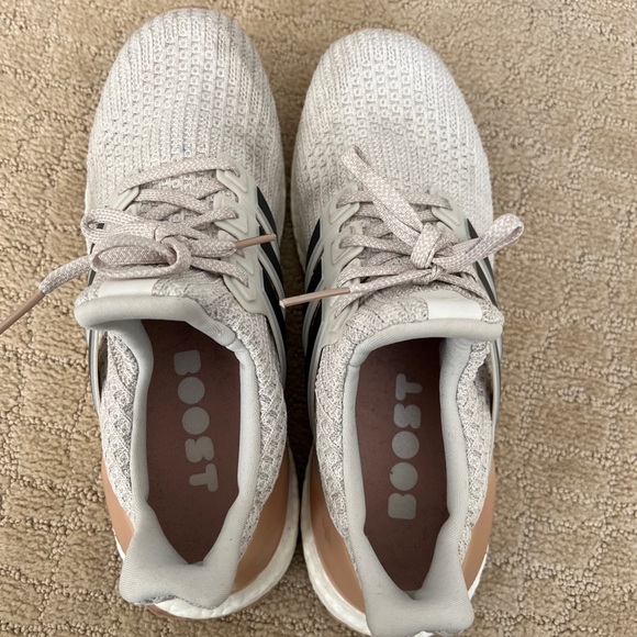 Adidas UltraBoost 4.0 “show your stripes” 9.5 - Picture 3 of 7